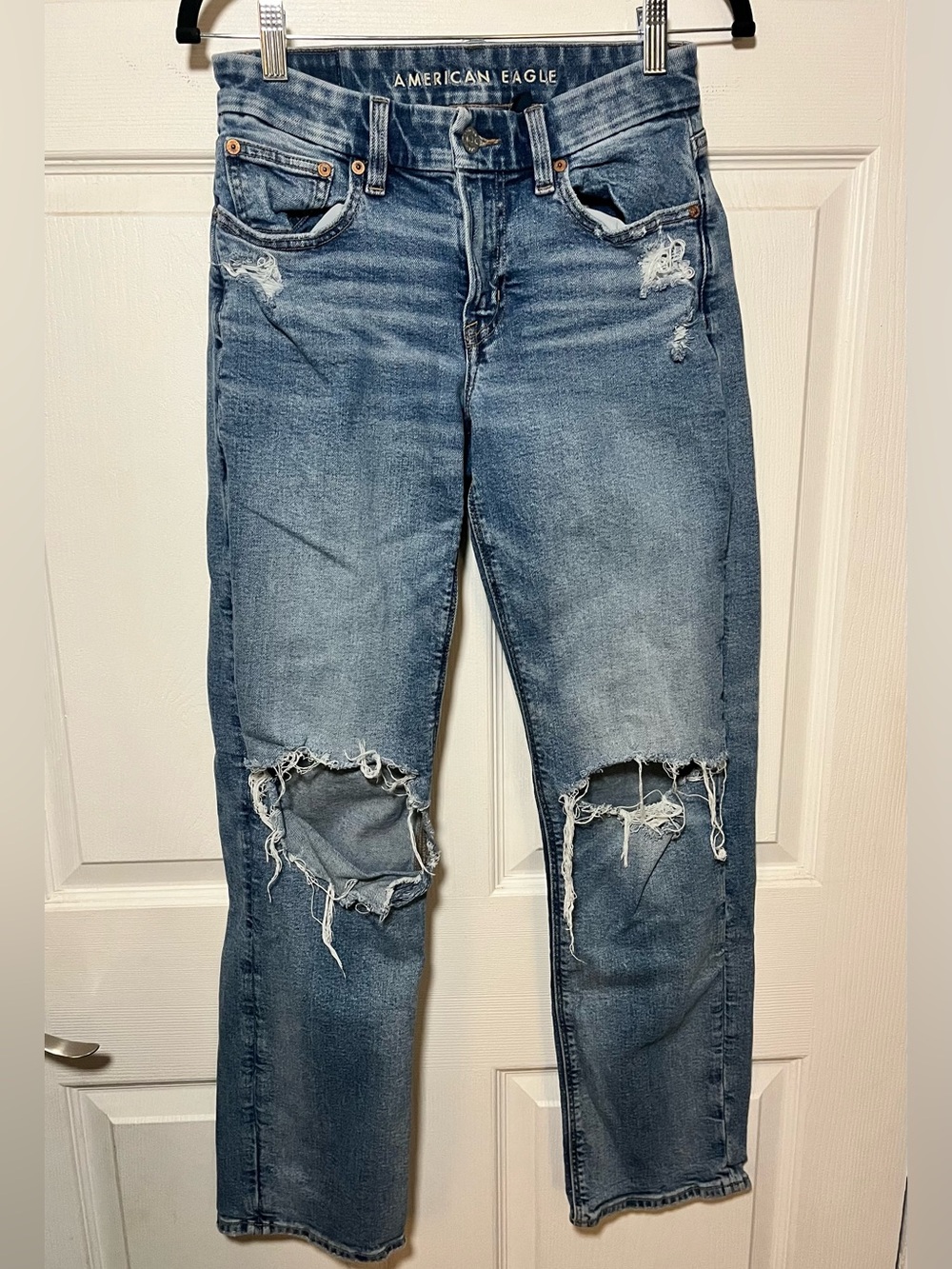 American Eagle Outfitters Distressed Blue Boyfriend Jeans